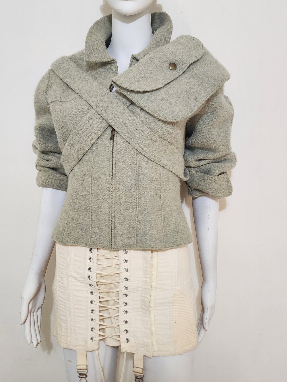 Rare Runway Chanel Womens Sage Wool Blend Cropped Jacket with Matching Bag